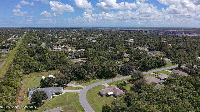 895 Tedder Road SE, Palm Bay, FL 32909