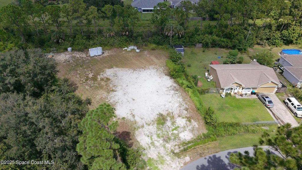 895 Tedder Road SE, Palm Bay, FL 32909