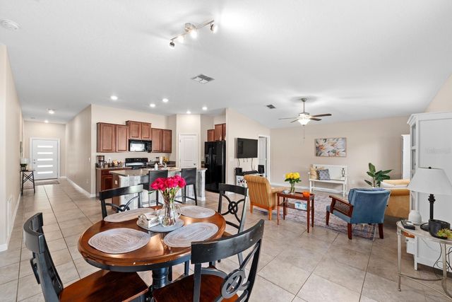 3622 KEARSNEY ABBEY CIRCLE, Dover, FL 33527