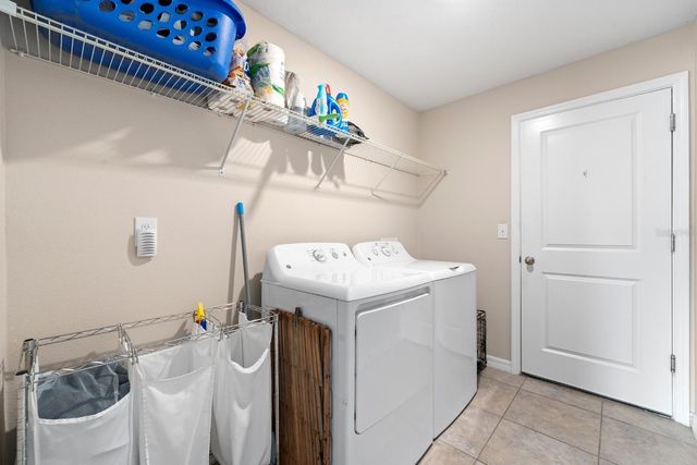 3622 KEARSNEY ABBEY CIRCLE, Dover, FL 33527