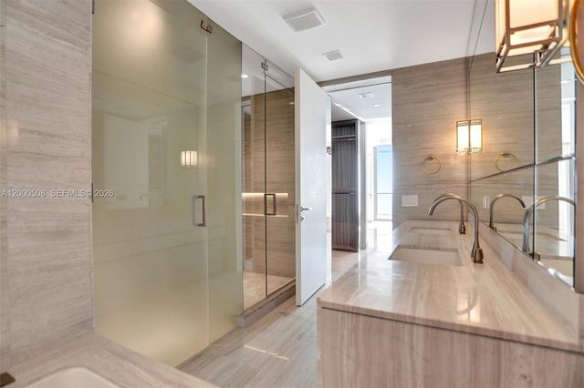 18975 Collins Avenue 2001, Sunny Isles Beach, FL 33160