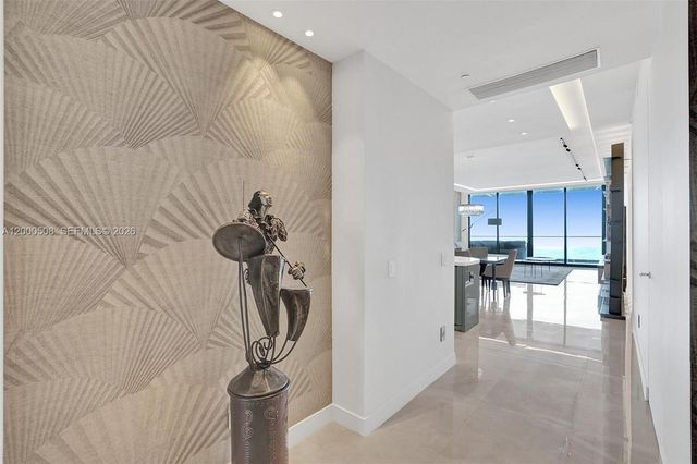 18975 Collins Avenue 2001, Sunny Isles Beach, FL 33160