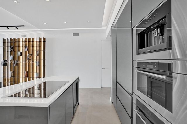 18975 Collins Avenue 2001, Sunny Isles Beach, FL 33160