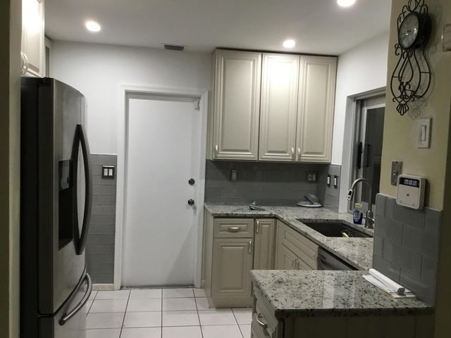 4915 NW 52nd Court NW, Tamarac, FL 33319