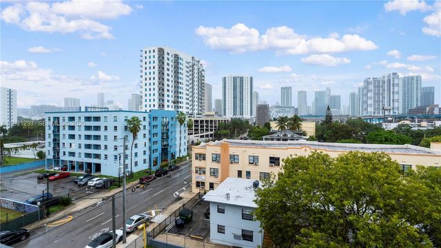 546 SW 1st St 603, Miami, FL 33130