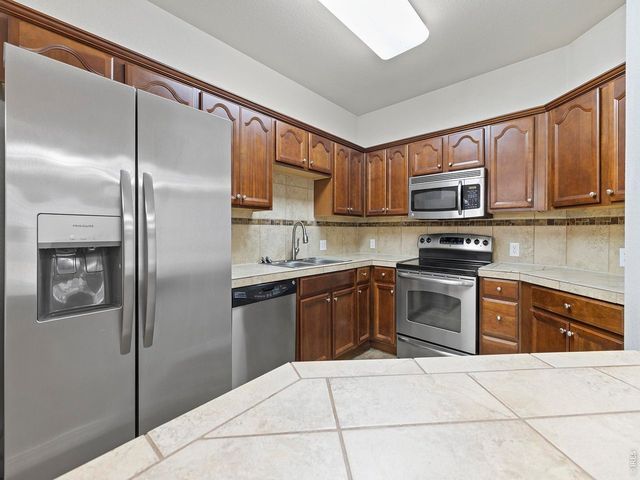 2133 Krisron Rd B-101, Fort Collins, CO 80525