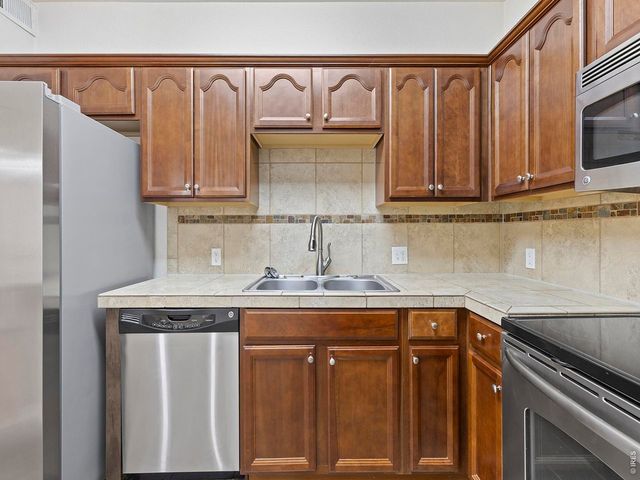 2133 Krisron Rd B-101, Fort Collins, CO 80525