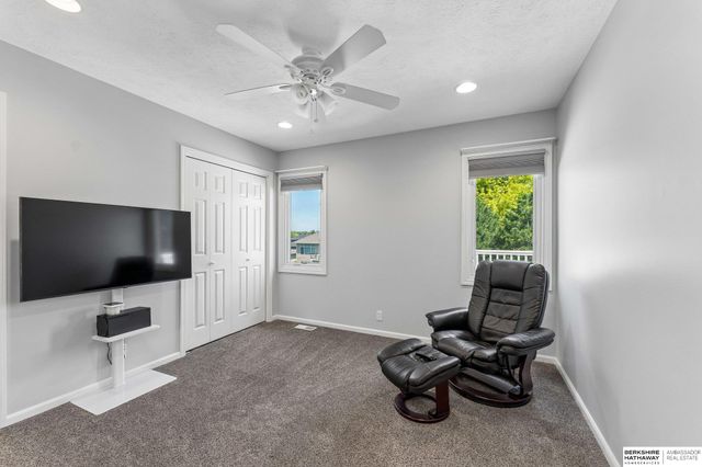 15110 Sahler Street, Omaha, NE 68116