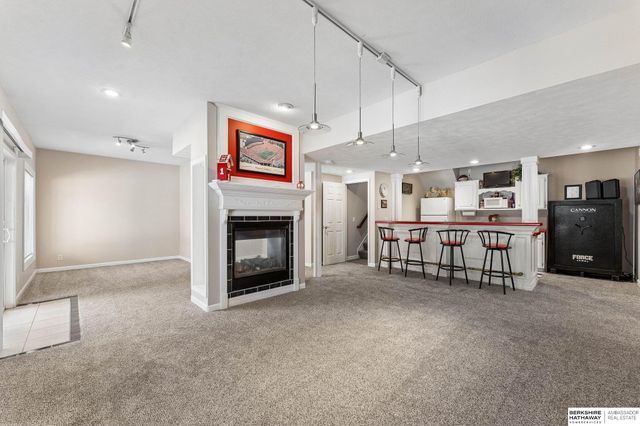 15110 Sahler Street, Omaha, NE 68116