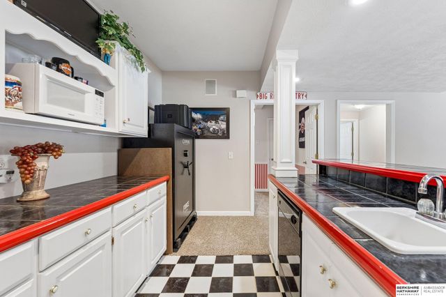 15110 Sahler Street, Omaha, NE 68116