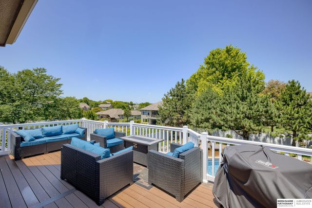 15110 Sahler Street, Omaha, NE 68116