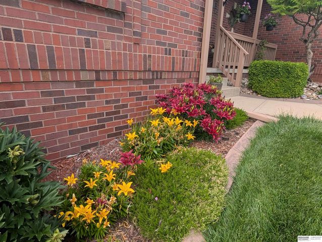 15110 Sahler Street, Omaha, NE 68116