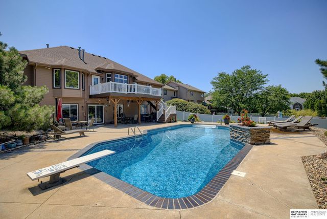 15110 Sahler Street, Omaha, NE 68116