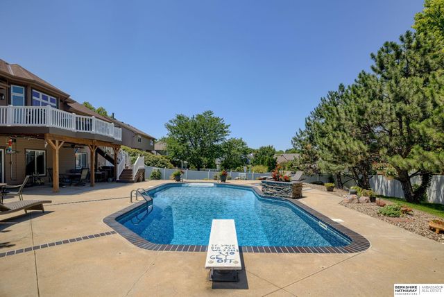 15110 Sahler Street, Omaha, NE 68116