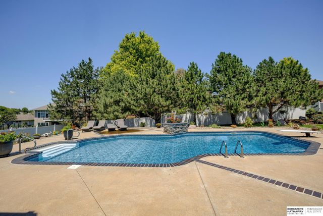 15110 Sahler Street, Omaha, NE 68116