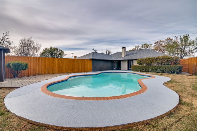 2814 Miller Road, Rowlett, TX 75088