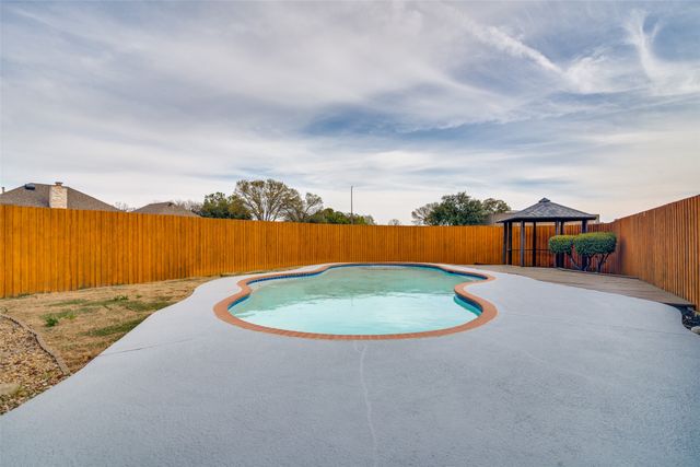 2814 Miller Road, Rowlett, TX 75088