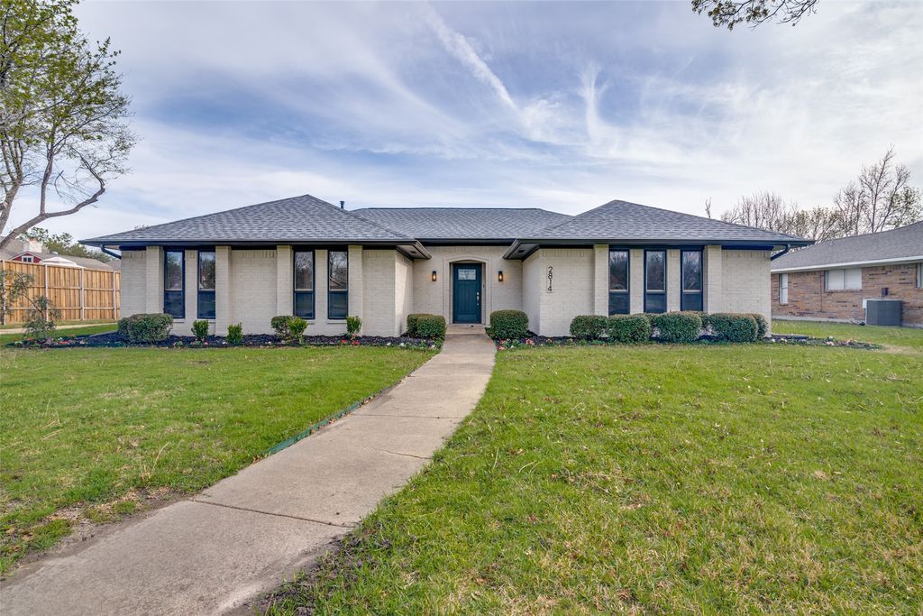 2814 Miller Road, Rowlett, TX 75088