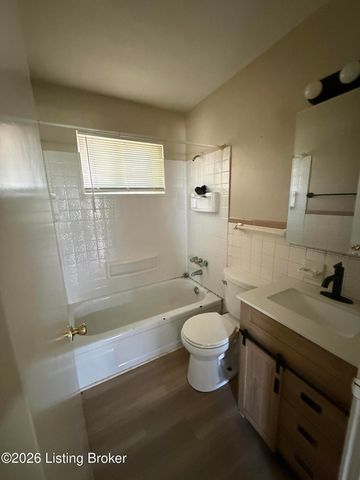 5709 Elmer Ln, Louisville, KY 40214