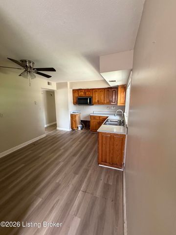 5709 Elmer Ln, Louisville, KY 40214