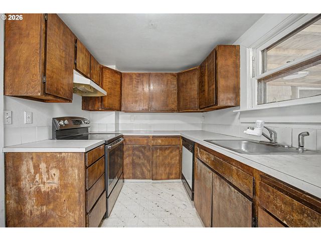 7441 Se RURAL St, Portland, OR 97206