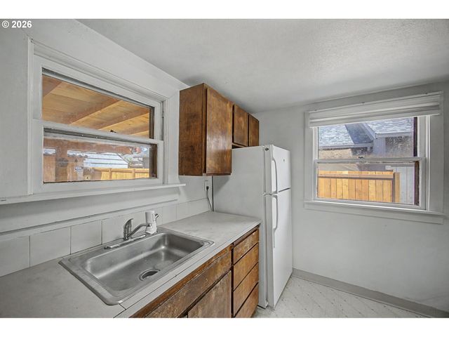 7441 Se RURAL St, Portland, OR 97206