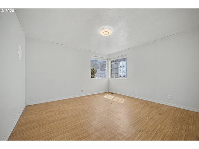 7441 Se RURAL St, Portland, OR 97206