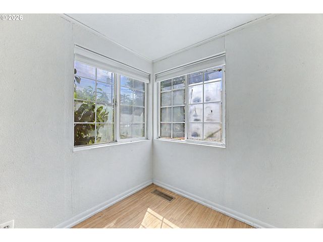 7441 Se RURAL St, Portland, OR 97206