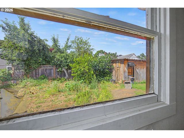 7441 Se RURAL St, Portland, OR 97206