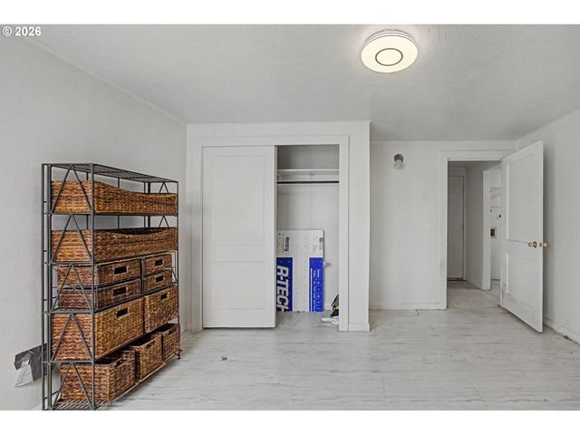 7441 Se RURAL St, Portland, OR 97206