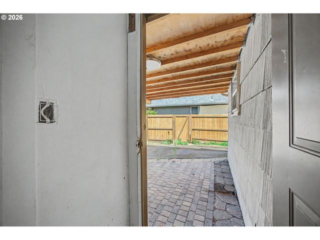 7441 Se RURAL St, Portland, OR 97206