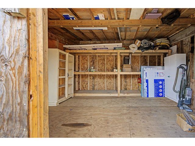7441 Se RURAL St, Portland, OR 97206