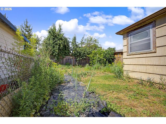 7441 Se RURAL St, Portland, OR 97206