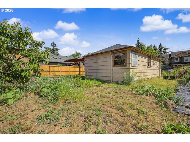 7441 Se RURAL St, Portland, OR 97206