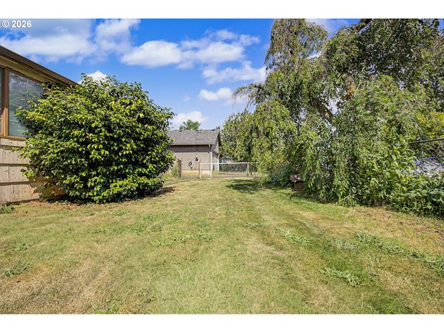 7441 Se RURAL St, Portland, OR 97206