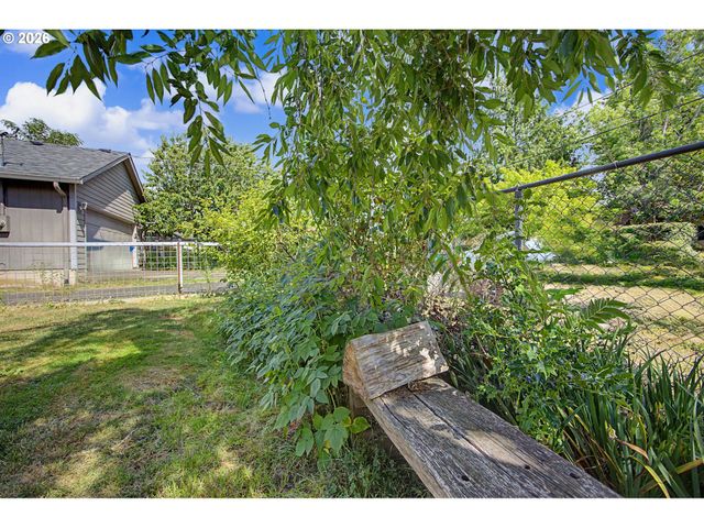 7441 Se RURAL St, Portland, OR 97206