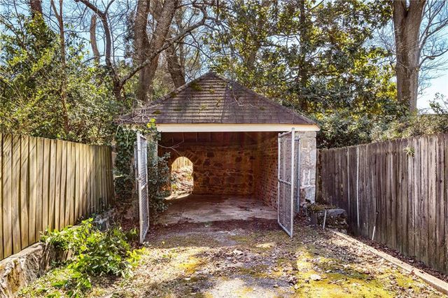 490 Rock Springs NE Road, Atlanta, GA 30324