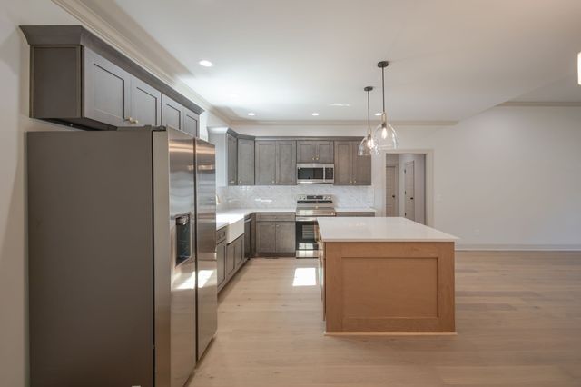 103 Stonebrook Drive, Shelbyville, TN 37160
