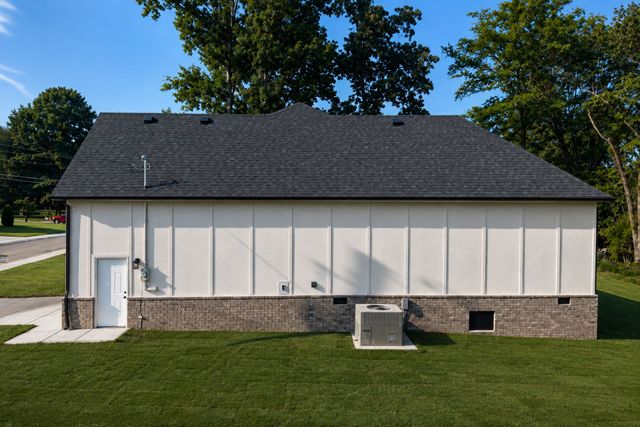 103 Stonebrook Drive, Shelbyville, TN 37160