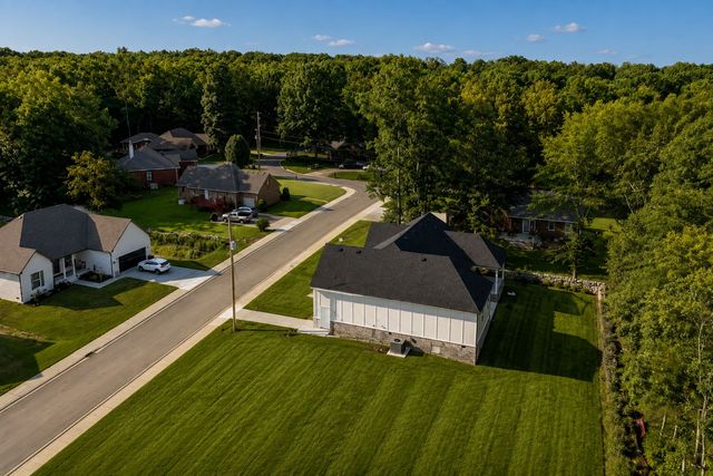 103 Stonebrook Drive, Shelbyville, TN 37160