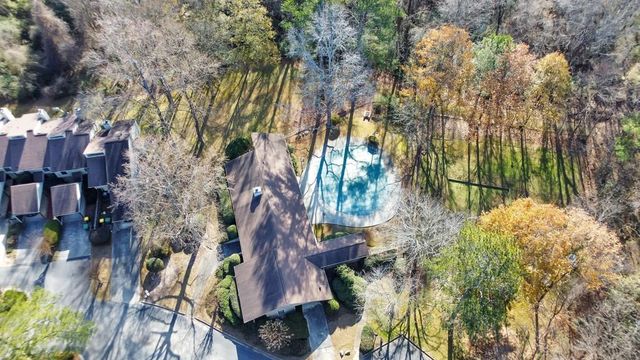 6373 Hawthorne Terrace, Peachtree Corners, GA 30092