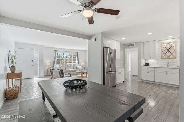 2733 E Manchester Street, Tucson, AZ 85716