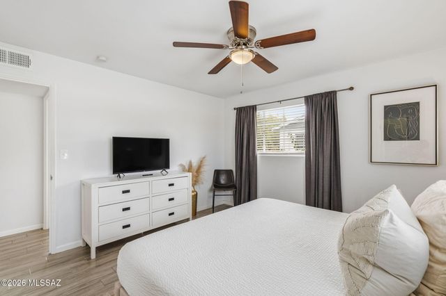 2733 E Manchester Street, Tucson, AZ 85716