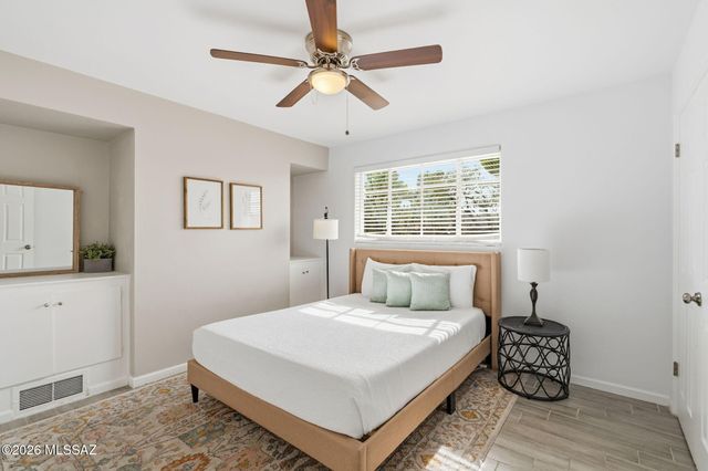 2733 E Manchester Street, Tucson, AZ 85716