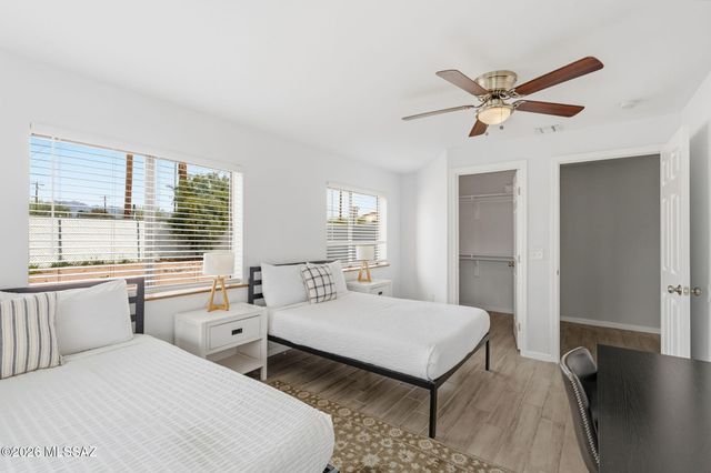 2733 E Manchester Street, Tucson, AZ 85716