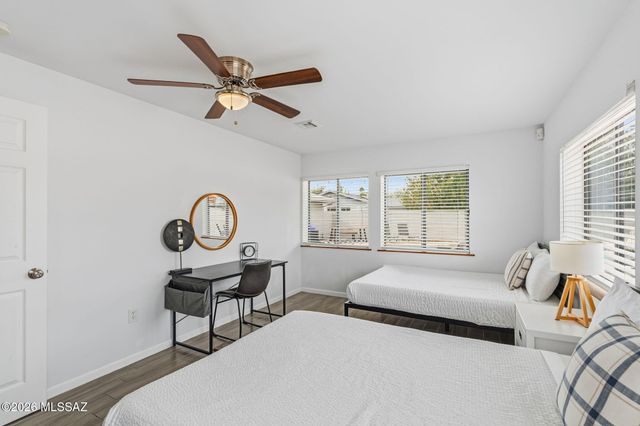 2733 E Manchester Street, Tucson, AZ 85716