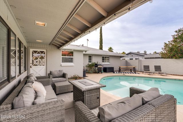 2733 E Manchester Street, Tucson, AZ 85716