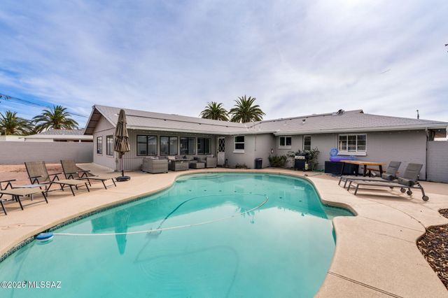 2733 E Manchester Street, Tucson, AZ 85716