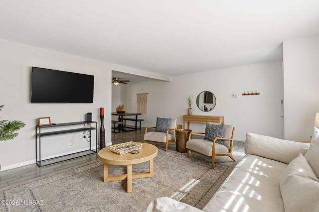 2733 E Manchester Street, Tucson, AZ 85716