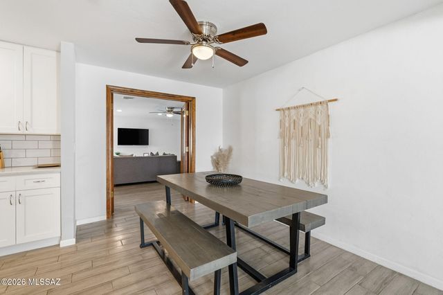 2733 E Manchester Street, Tucson, AZ 85716